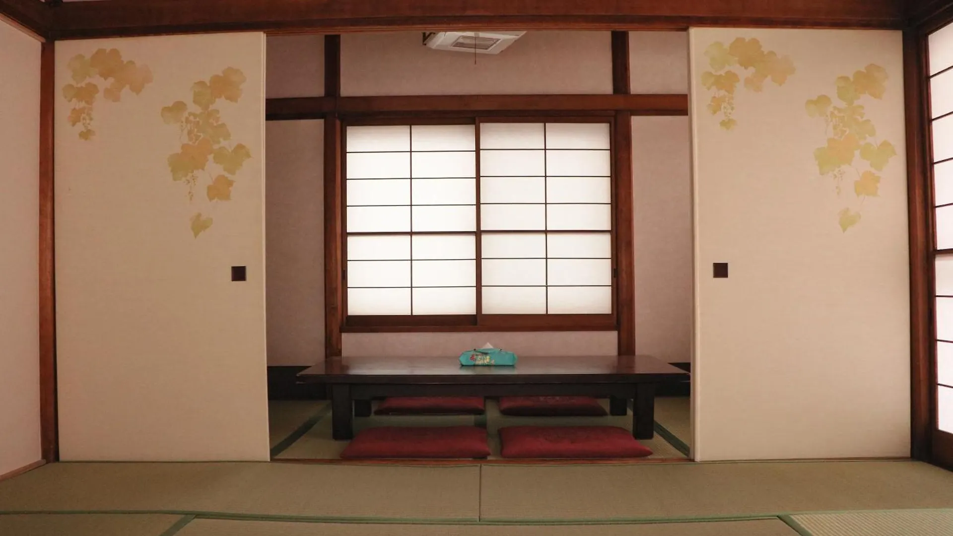 Ito Ryokan Tokio 2*,